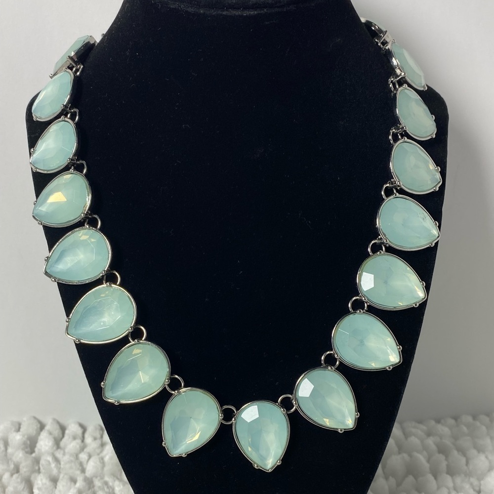 CHARMING CHARLIE ~ Silver-tone Aqua Teardrop Statement Necklace - Picture 4 of 13
